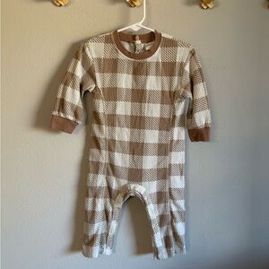 Grayson Collective Tan and White Checkered Sweatshirt Romper